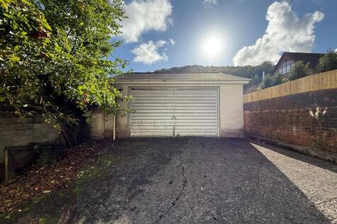 WhatsApp Image 2025-09-08 At 16.44.16 27a3d206 T202511121246.jpg