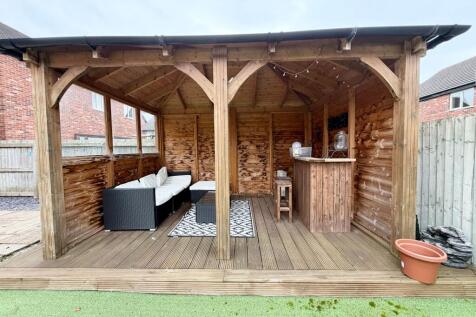 Garden bar