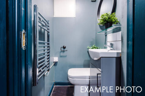 Flat 30, Shoe and Boot, Bathroom Example 3