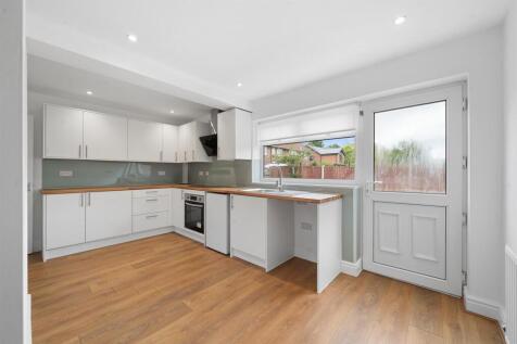 Kitchen3.jpg