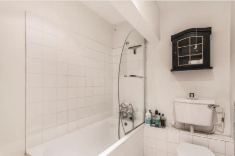 bathroom.png