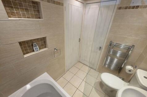 Bathroom Additional Image