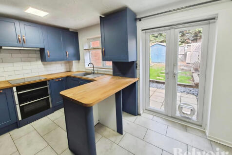 Yew Tree Rise, Pinewood, Ipswich, IP8 photo 3