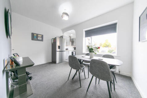Dining room &amp; kitchen
