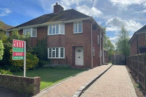 Bourne End, SL8 - property photo