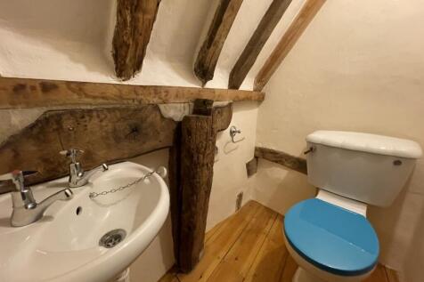 Upstairs WC T202511131743.jpeg