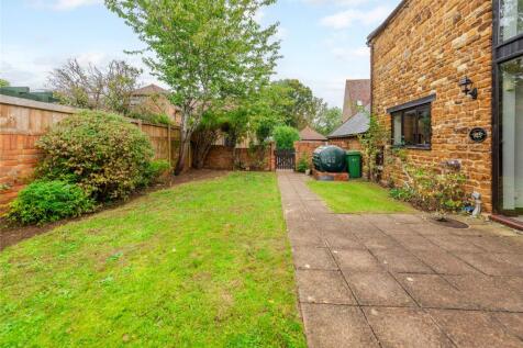 4, Poplars Close, Blakesley, Towcester, Northamptonshire, NN12 photo 3