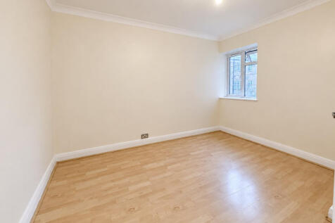 Warwick Lodge, London, NW2 photo 5