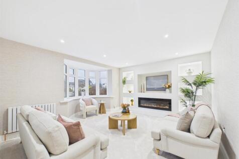 lounge 1.jpg