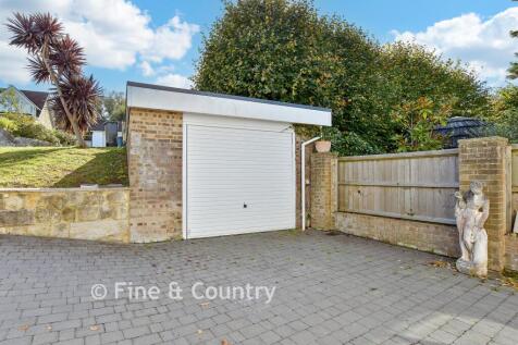 Driveway/Parking