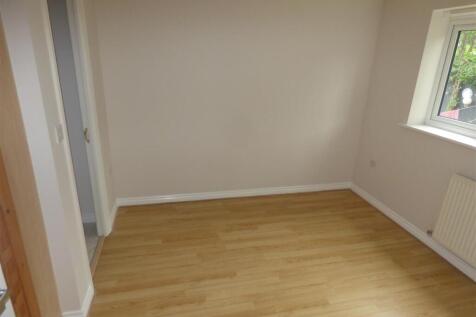 110 Malthouse Road - Bed1.JPG