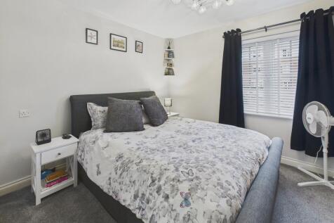 CAM04273G0-PR0232...