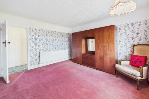 CAM02854G0-PR0352...