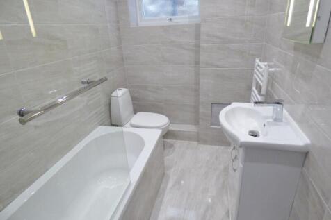 36 Bridge Street, Leatherhead, Surrey, KT22 photo 4