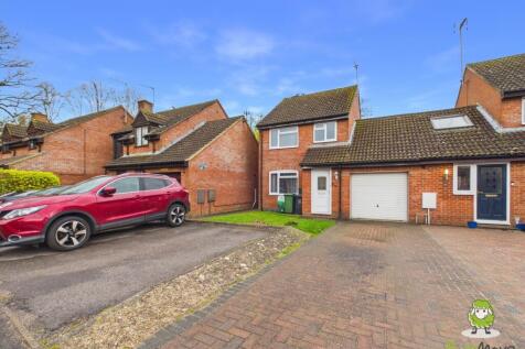 EweMove Basingstoke Cowslip Bank External Froont