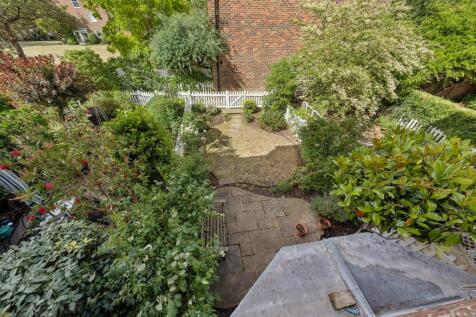 FOR SALE - Chiswick Staithe, W4