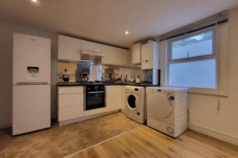 2 bed flat to rent Clapham Manor Street, London S