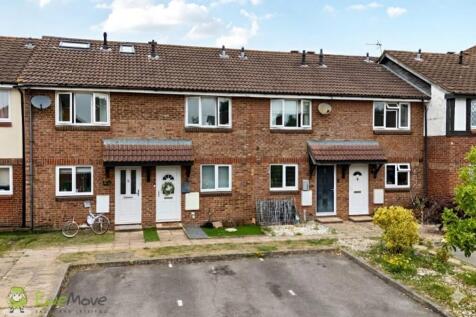 Tadley, RG26 - property photo