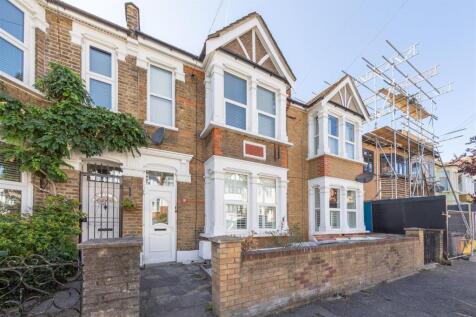 Ferndale Avenue, E17