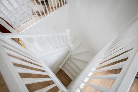 Flat 6, 46 Kelly Avenue-27.jpg