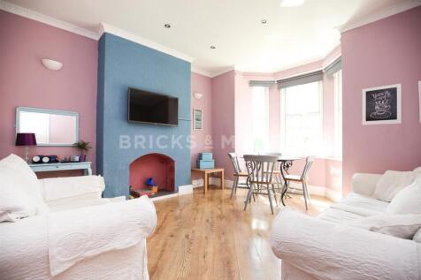 4-bed terraced on (£120pppw) Meldon Terrace, Heaton, NE6, £2,080/mo