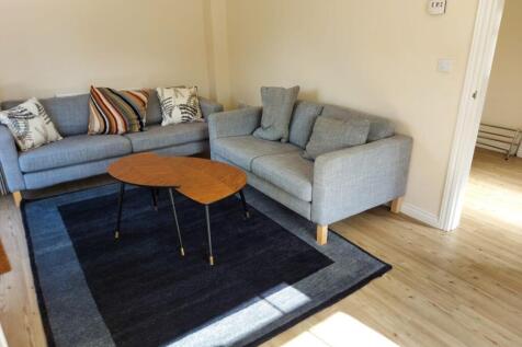 Available for 2026/20227 Near Warwick University 