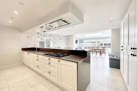 Open-plan Kitchen/Dining Room