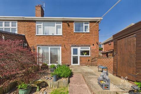 Castleford, WF10 - property photo