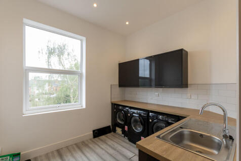 Bloxwich Road South, Willenhall, WV13 photo 4