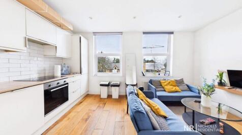 Kitchen/Living Area