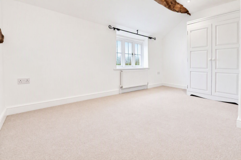 Buckingham Road, Gawcott, MK18 photo 4