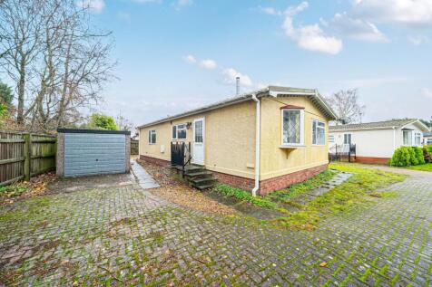 DETACHED GARAGE &amp; PARKING.jpg