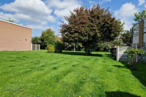 Communal Gardens.jpg