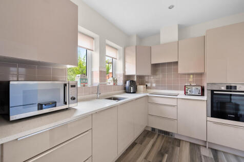 Apartment 22, Bou...