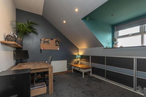 42 - 23 Barugh Lane S75 1LH.jpg