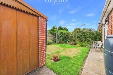 Garage and Garden