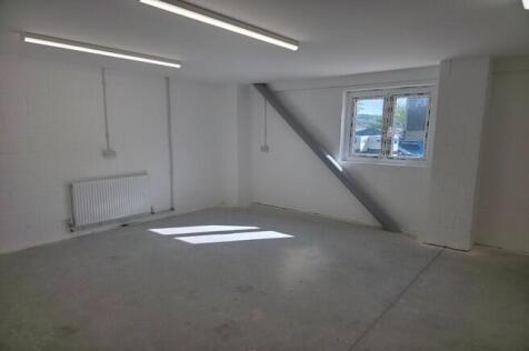 Light Industrial to rent Image 5