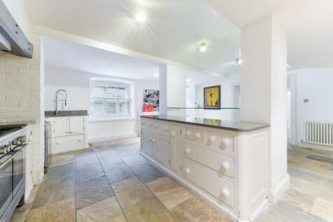 SHABDEN PARK HIGH ROAD,  (28).jpg