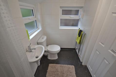 Broadgate, Beeston NG9 photo 4