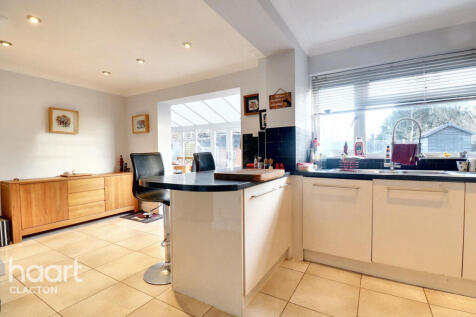 Clacton-on-sea, CO16 - property photo