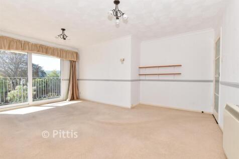 Lounge/ Dining Room