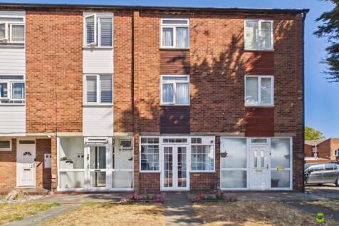 Front Aspect Presented by James Hillier of Ewemove