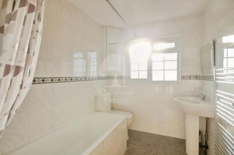 Beaulieu Close, Datchet, SL3 photo 4