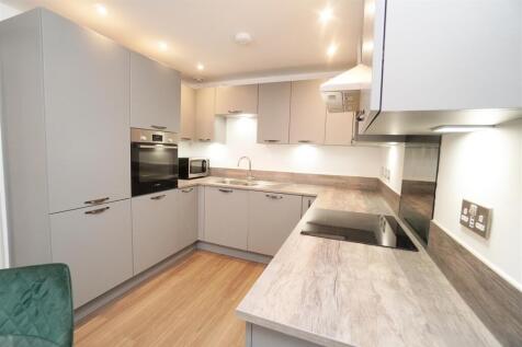 Lanfine Drive, Kirkintilloch photo 3