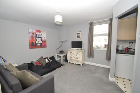 73 Gloucester Road, TFF (2).JPG