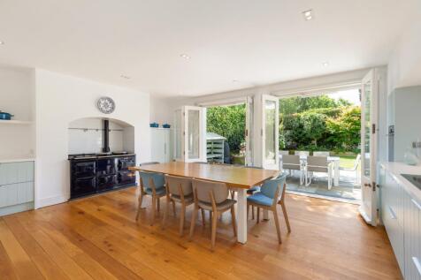 Kitchen/Breakfast Rm