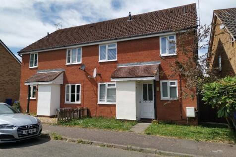2-bed terraced on Hepworth Avenue, Bury St. Edmunds, Suffolk, IP33, £1,000/mo