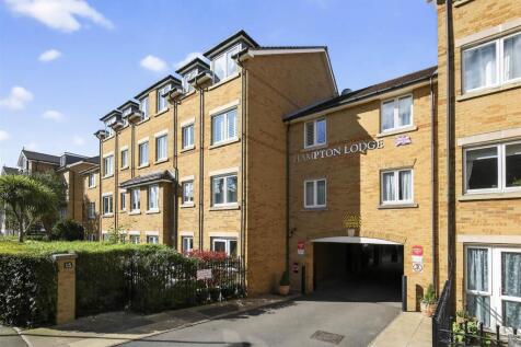 1676389179 - Hampton Lodge, SM2 - 15.jpg