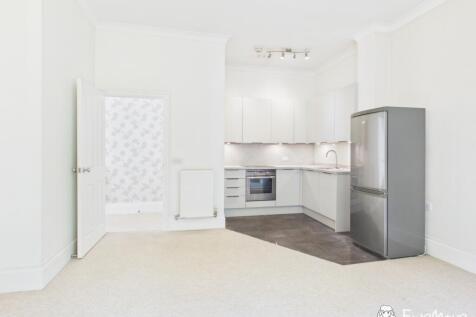 Glenfern, 2 Archers Road, SOUTHAMPTON, SO15 photo 3