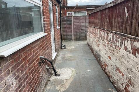 Rear Courtyard
